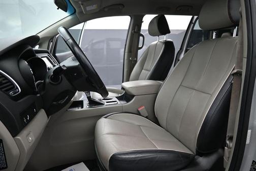 Silky Silver 2021 Kia Sedona EX