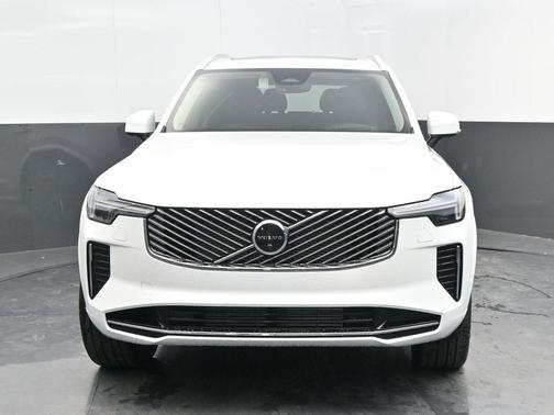 2025 Volvo XC90 Plug-In Hybrid T8 Ultra 7-Seater