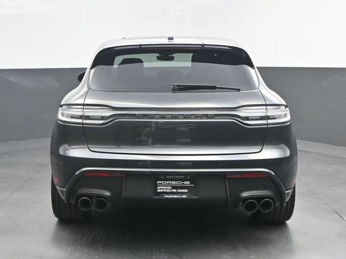 Volcano Grey Metallic 2024 Porsche Macan GTS