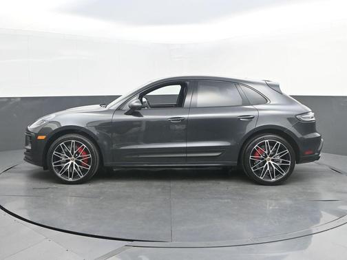 Volcano Grey Metallic 2024 Porsche Macan GTS