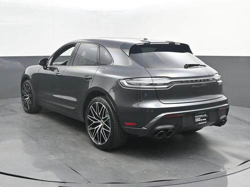 Volcano Grey Metallic 2024 Porsche Macan GTS