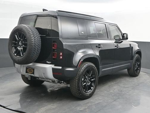 2024 Land Rover Defender P300
