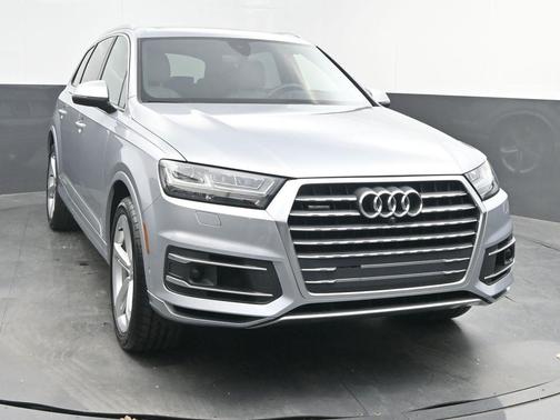 2019 Audi Q7 55 Prestige