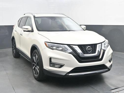 White 2018 Nissan Rogue SL