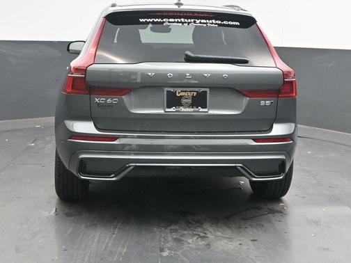 2026 Volvo XC60 B5 Core