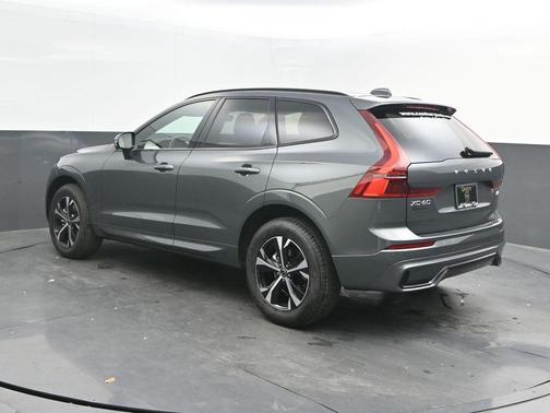 2026 Volvo XC60 B5 Core