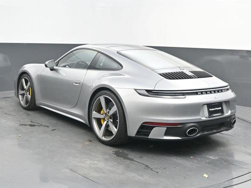 2024 Porsche 911 Carrera S