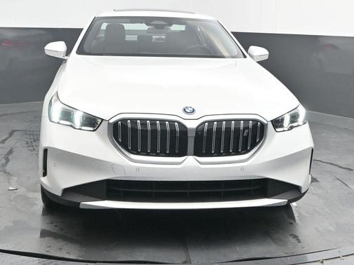 2026 BMW i5 eDrive40