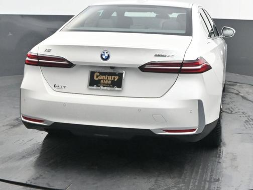2026 BMW i5 eDrive40