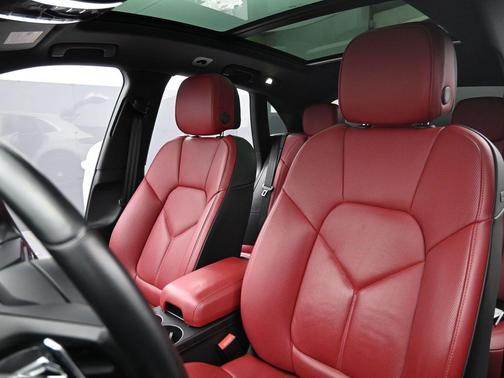 2023 Porsche Macan S