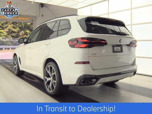 Mineral White Metallic 2024 BMW X5 M60i