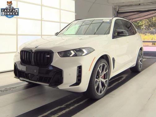 Mineral White Metallic 2024 BMW X5 M60i