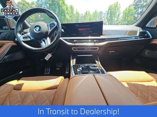 Mineral White Metallic 2024 BMW X5 M60i