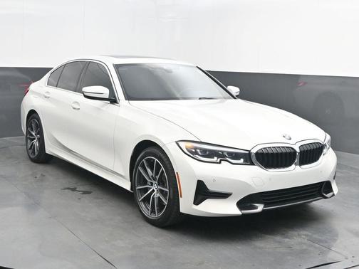 2022 BMW 330 i xDrive