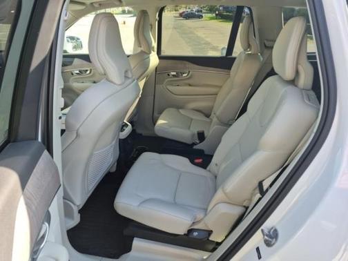 2024 Volvo XC90 Recharge Plug-In Hybrid T8 Plus 6 Passenger