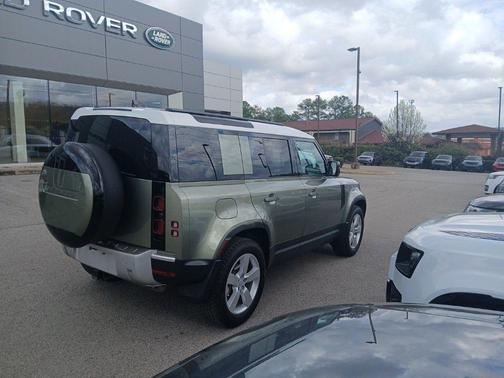 2025 Land Rover Defender P300