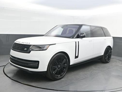 Fuji White 2022 Land Rover Range Rover SE LWB 7