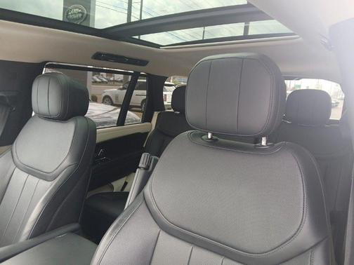 2022 Land Rover Range Rover SE LWB 7