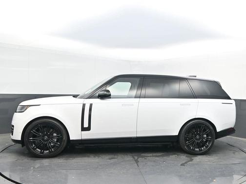 2025 Land Rover Range Rover P530 SE 7 Seat