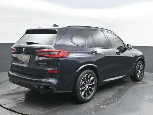 2023 BMW X5 M50i