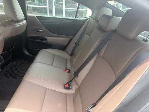 Caviar 2023 Lexus ES 350 350