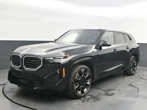 2023 BMW XM Base