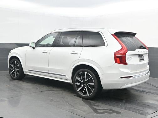 2024 Volvo XC90 B6 Plus Bright Theme 7-Seater