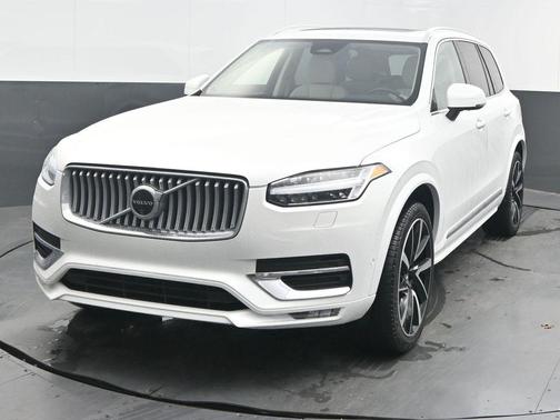 2024 Volvo XC90 B6 Plus Bright Theme 7-Seater