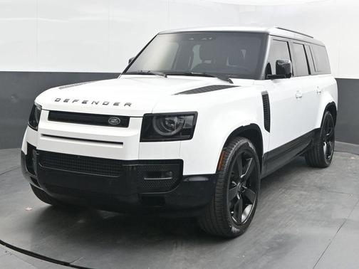 2025 Land Rover Defender P400 X-Dynamic SE