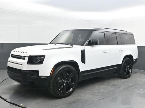 2025 Land Rover Defender P400 X-Dynamic SE