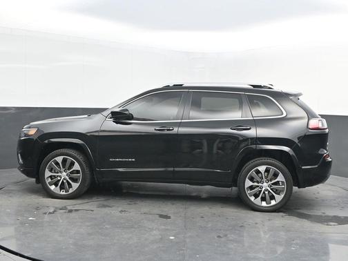 2019 Jeep Cherokee Overland