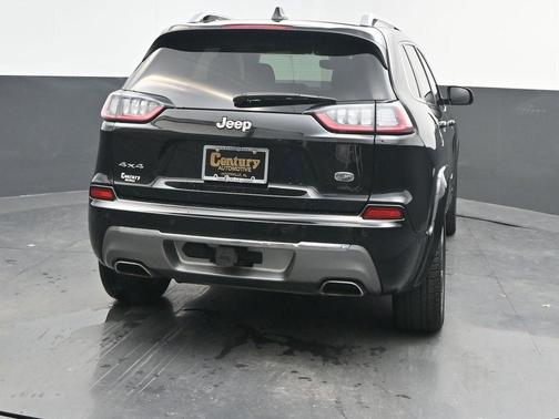 2019 Jeep Cherokee Overland