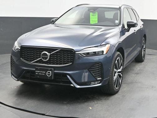 2024 Volvo XC60 B5 Plus Dark Theme