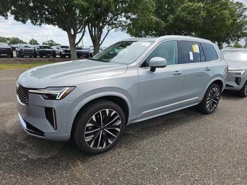 Metallic 2026 Volvo XC90 B6 Ultra 7-Seater