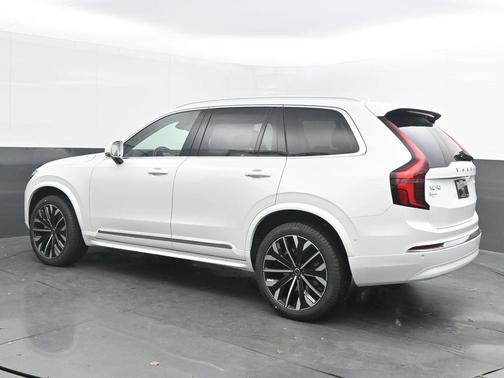 2026 Volvo XC90 B6 Ultra 7-Seater