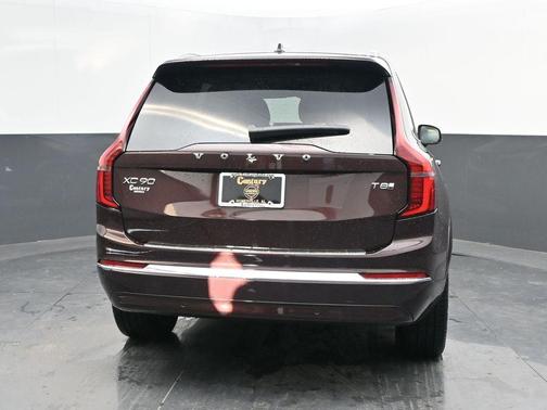 2025 Volvo XC90 Plug-In Hybrid T8 Core 7-Seater