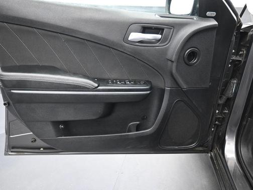 Granite Pearlcoat 2016 Dodge Charger SXT