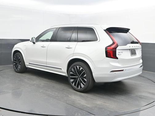 2026 Volvo XC90 Plug-In Hybrid T8 Ultra 7-Seater