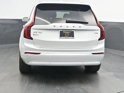 2026 Volvo XC90 Plug-In Hybrid T8 Ultra 7-Seater