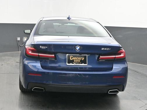 2022 BMW 540 i