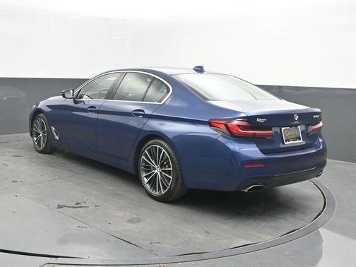 2022 BMW 540 i