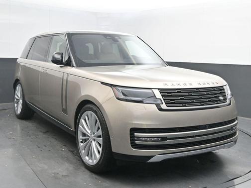 2025 Land Rover Range Rover P530 SE 7 Seat