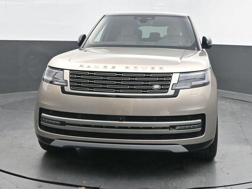 2025 Land Rover Range Rover P530 SE 7 Seat