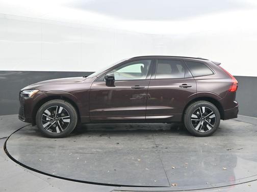 2026 Volvo XC60 B5 Core