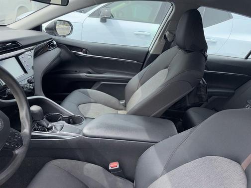 Super White 2019 Toyota Camry LE