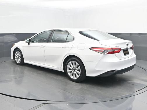 Super White 2019 Toyota Camry LE