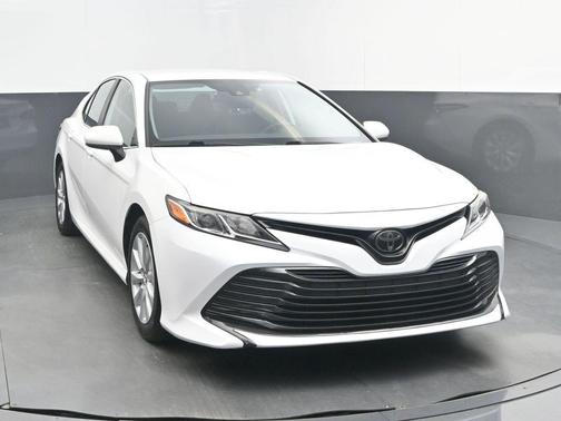 Super White 2019 Toyota Camry LE
