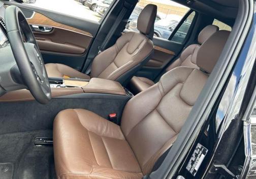 2023 Volvo XC90 B6 Plus 7-Seater