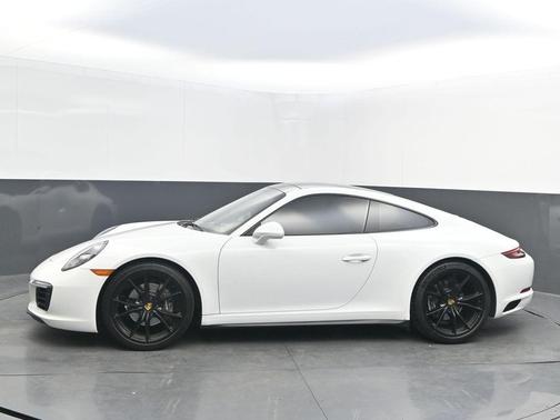 2018 Porsche 911 Carrera 4