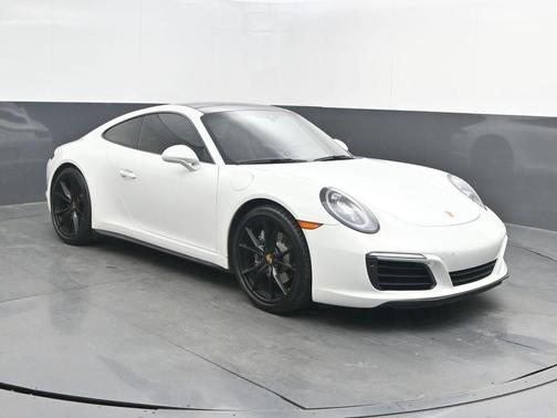 2018 Porsche 911 Carrera 4